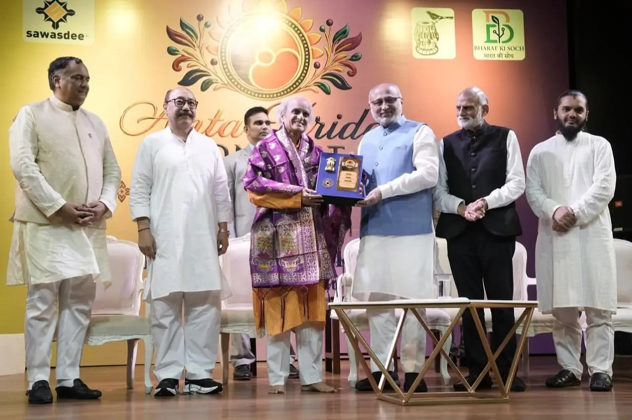 Ulhas Kashalkar at an award ceremony